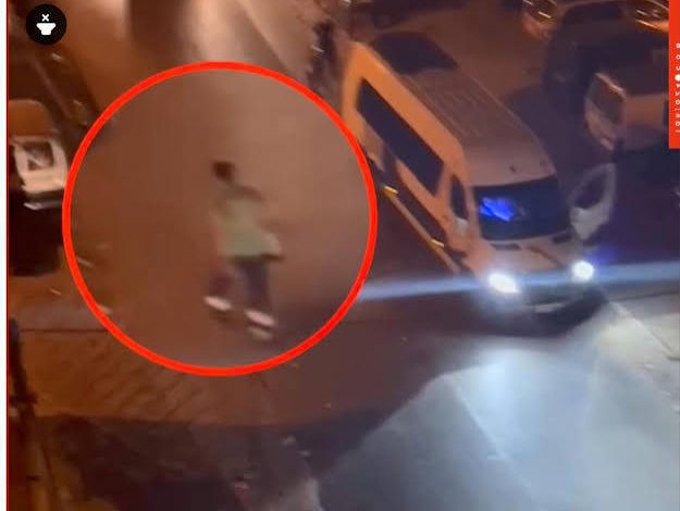 الأمن الوطني بطنجة يوقف شخصين بتهمة استدراج حلاق واعتداء عليه بالسلاح الأبيض داخل فيلا
