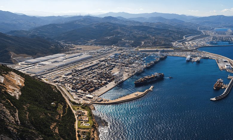 ثورة الذكاء الاصطناعي بطنجة المتوسط.. كيف تحولت البيانات إلى بوصلة جديدة للقطاع اللوجستيكي؟