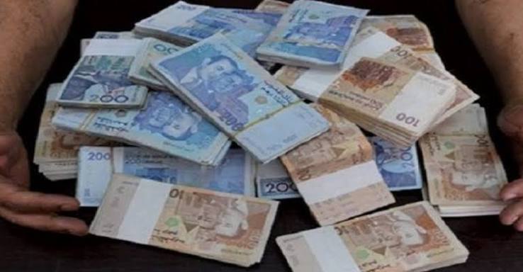 شبهات شراء أصوات انتخابية تثير الجدل بمحيط مكتب تصويت في الحي الحسني بالدار البيضاء