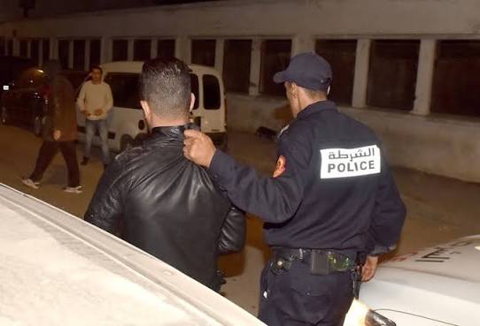 أمن الدار البيضاء يطيح بثمانية أشخاص رشقوا دوريات الشرطة بالحجارة في الحي الحسني