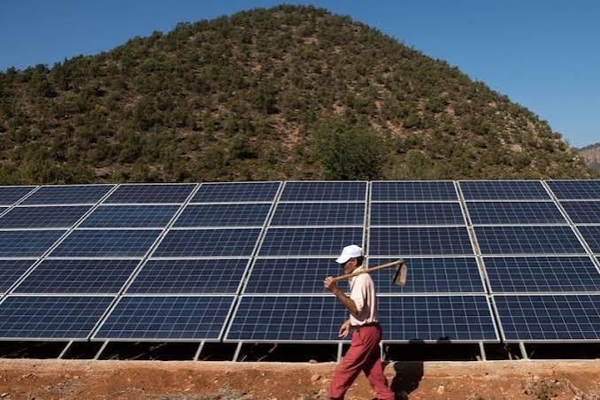 المغرب يضع خارطة طريق جديدة لتعزيز الطاقة الشمسية عبر تقييم 12 موقعاً استراتيجياً