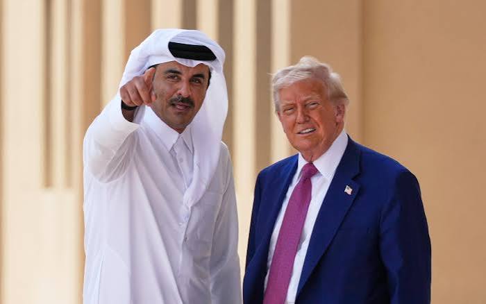تداعيات إقليمية محتملة: تقارير إعلامية تتحدث عن تقييم قطري للوجود العسكري الأمريكي وسط توترات الخليج