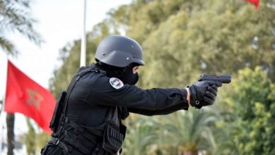 استخدام السلاح الوظيفي بفاس لتوقيف ذي سوابق هدد عناصر الأمن بالسكاكين