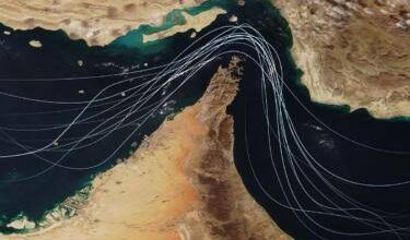 أمن الإنترنت العالمي في مهب الرياح.. تهديدات إيرانية محتملة بشأن كابلات مضيق هرمز
