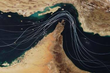أمن الإنترنت العالمي في مهب الرياح.. تهديدات إيرانية محتملة بشأن كابلات مضيق هرمز