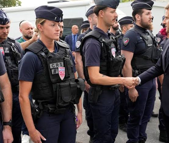 فضيحة أمنية فرنسية: شرطي ينتحل صفة جزائري لاختراق الطلاب المحتجين ويكشف نفسه بغباء رقمي