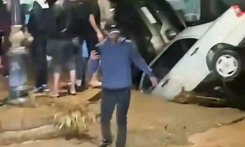 تقلبات جوية قوية بالحسيمة: أمطار رعدية غزيرة وسيول عارمة تخلف أضراراً مادية بالمناطق المجاورة