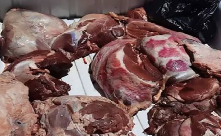 الأمن بمدينة المحمدية يوقف جزاراً متورطاً في تضليل المستهلكين حول مصادر اللحوم