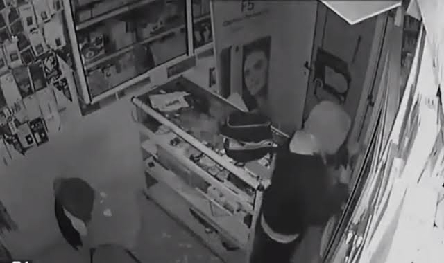 عملية سرقة غامضة تستهدف محلاً لبيع الهواتف بتارودانت والخسائر قيد الحصر
