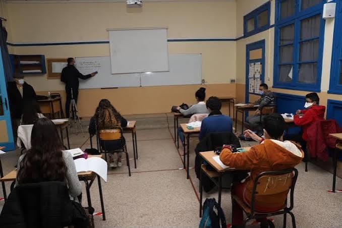 أزمة تغيير وجهة تلاميذ إكسان بالناظور تخلف استياءً واسعاً وتصريحات تطالب بتدخلات فورية