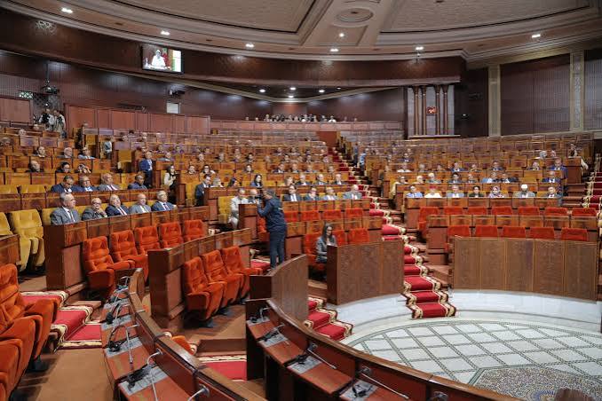 18 برلمانياً من مدانين ومتابعين في قضايا فساد يعودون لتصدر المشهد التشريعي بمجلس النواب