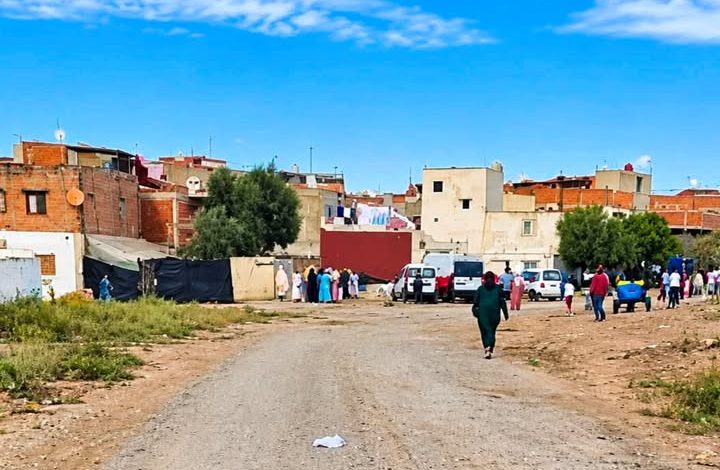 حالة استنفار أمني بمدينة سوق الأربعاء الغرب على خلفية جريمة قتل بشعة بحي السلام