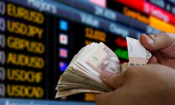 تطورات أسعار صرف الدرهم المغربي مقابل الأورو والدولار حسب تقرير بنك المغرب