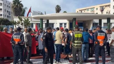 تصعيد جديد لمهنيي سيارات الأجرة بالدار البيضاء ضد غلاء المحروقات وتطبيقات النقل