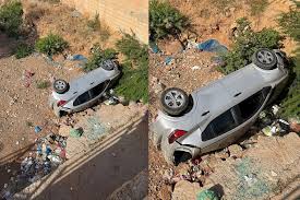 حادثة سير بالهرهورة.. تفاصيل سقوط سيارة من أعلى قنطرة بحي الصخيرات تمارة