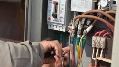 توقيف تقني كهرباء بالبئر الجديد على خلفية العبث بشبكة توزيع الكهرباء بدوار الكواكي
