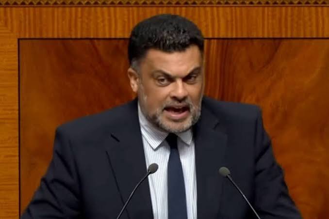 غضب صحراوي واسع إثر تصريحات برلماني يساري حول الهويات واللهجات المغربية