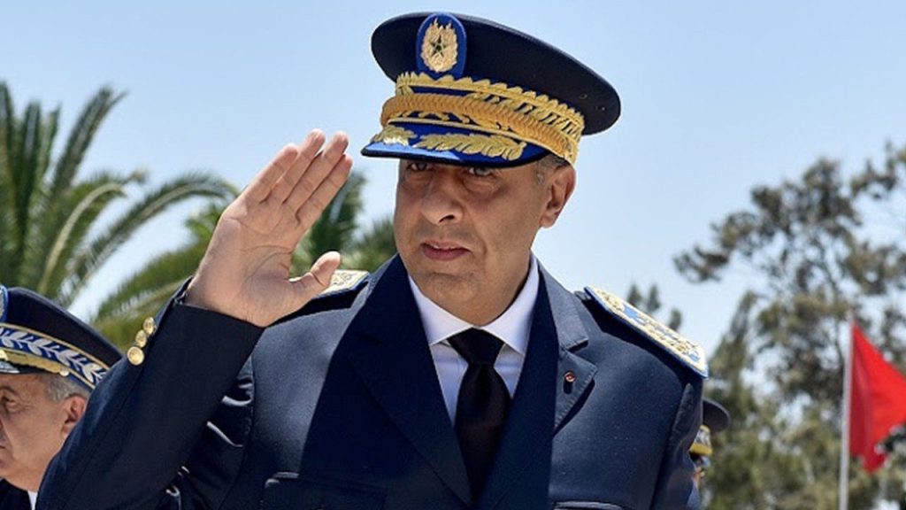 المدير العام للأمن الوطني عبد اللطيف حموشي يقرر ترقية استثنائية لشرطي ضحية اعتداء بأكادير